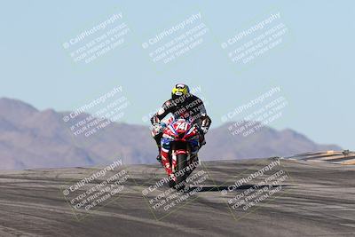 media/Dec-07-2025-CVMA (Sun) [[3e7d2de5dc]]/Race 6-The Shootout/